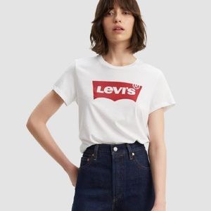 Levi’s red logo t-shirt